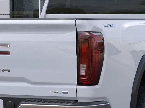 New 2025 GMC Sierra 2500 SLE image 11