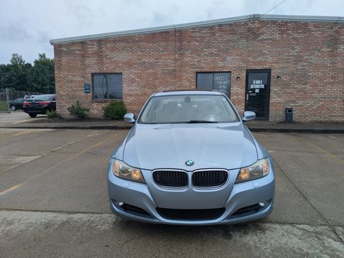 Used 2011 BMW 328i Sedan RWD image 2