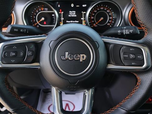 Used 2023 Jeep Gladiator Mojave w/ Trailer Tow Package image 28