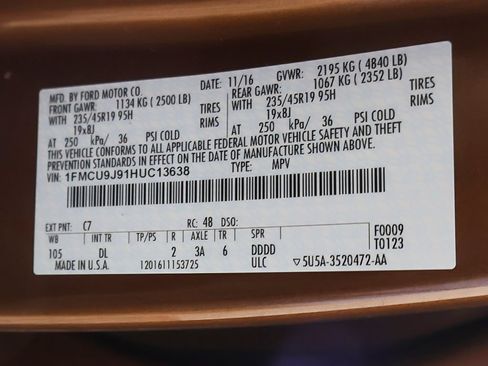 Used 2017 Ford Escape Titanium w/ Equipment Group 301A AWD/4WD image 51