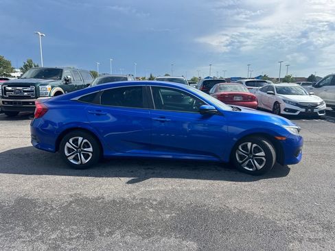 Used 2018 Honda Civic LX image 10