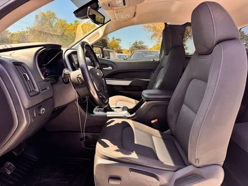 Used 2022 Chevrolet Colorado LT w/ Fleet Safety Package image 9