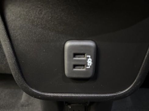 Used 2022 Chevrolet Equinox RS w/ RS Leather Package image 26