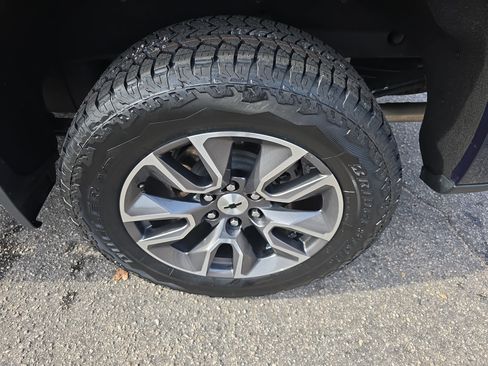 Used 2021 Chevrolet Silverado 1500 RST w/ Z71 Off-Road Package image 35