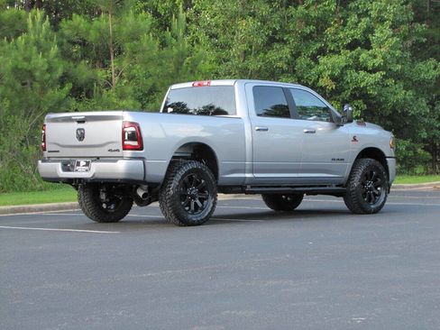 Used 2024 RAM 2500 Big Horn w/ Night Edition AWD/4WD image 6