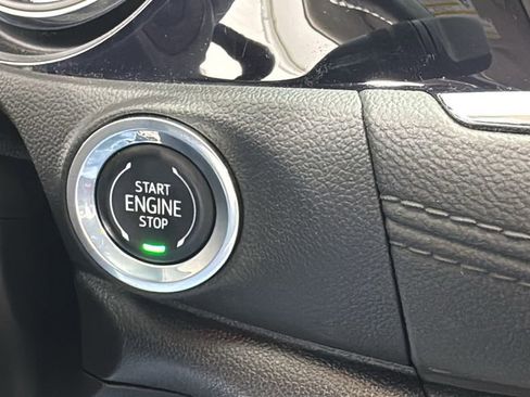 Used 2023 Buick Encore GX Select image 23