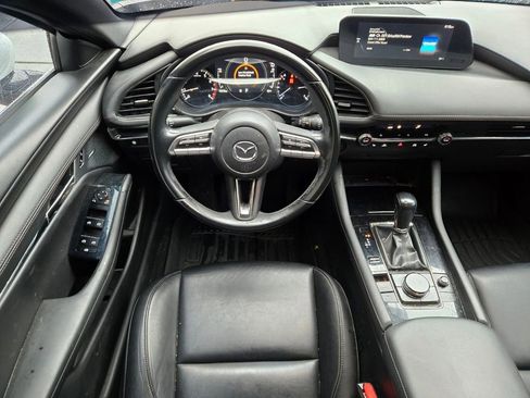 Used 2019 MAZDA MAZDA3 Hatchback w/ Preferred Package image 8