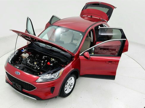 Used 2021 Ford Escape SE w/ Convenience Package FWD image 21