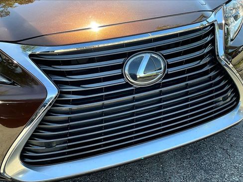 Used 2017 Lexus ES 350 w/ Luxury Package FWD image 30