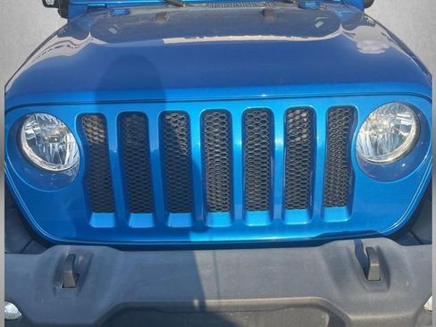 Used 2021 Jeep Wrangler Unlimited Sport image 2