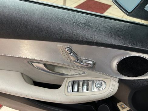Used 2015 Mercedes-Benz C 300 Sport image 7