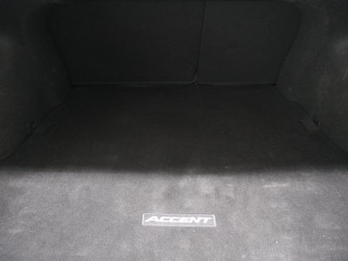 Used 2022 Hyundai Accent SE w/ Cargo Package FWD image 22
