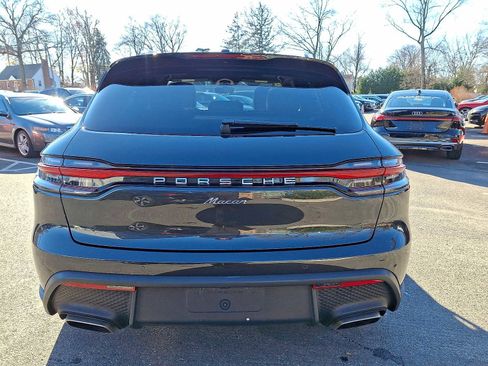 Used 2024 Porsche Macan image 23