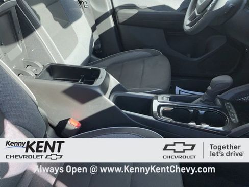 Used 2025 Chevrolet TrailBlazer LT image 11