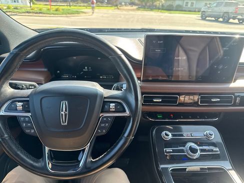 Used 2023 Lincoln Nautilus Reserve w/ Equipment Group 201A AWD/4WD image 16