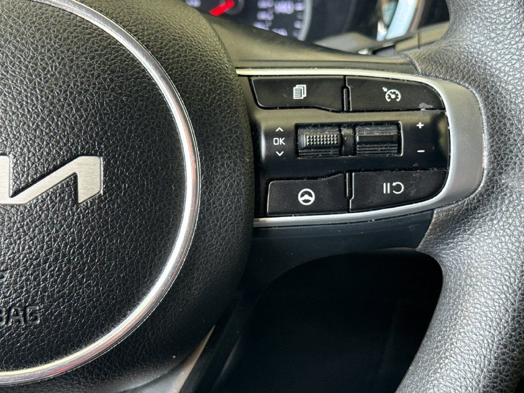 Used 2023 Kia K5 LXS FWD image 23