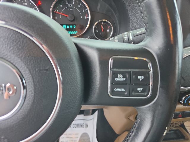 Used 2015 Jeep Wrangler Unlimited Sahara w/ Connectivity Group AWD/4WD image 16