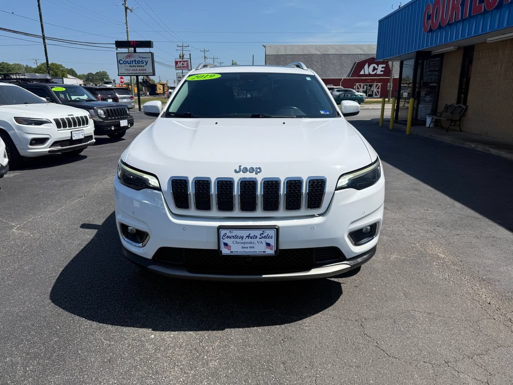Used 2019 Jeep Cherokee Limited w/ Luxury Group AWD/4WD image 6