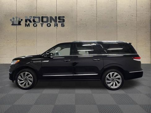 Certified 2024 Lincoln Navigator L Reserve AWD/4WD image 4