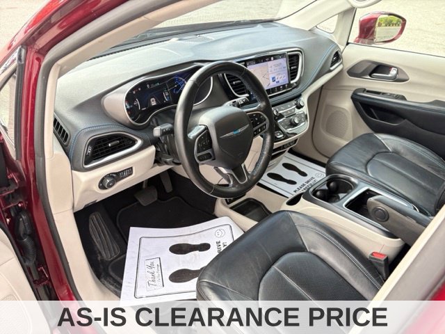 Used 2021 Chrysler Pacifica Touring-L FWD image 41