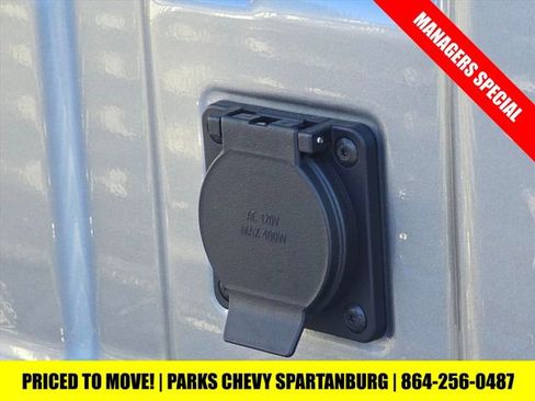 New 2025 Chevrolet Colorado LT w/ LT Convenience Package image 18