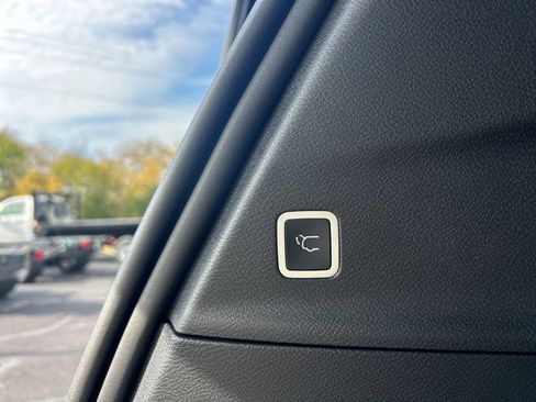 New 2026 Chrysler Pacifica Limited w/ S Appearance Package image 23