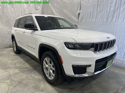 Used 2023 Jeep Grand Cherokee L Limited AWD/4WD image 2