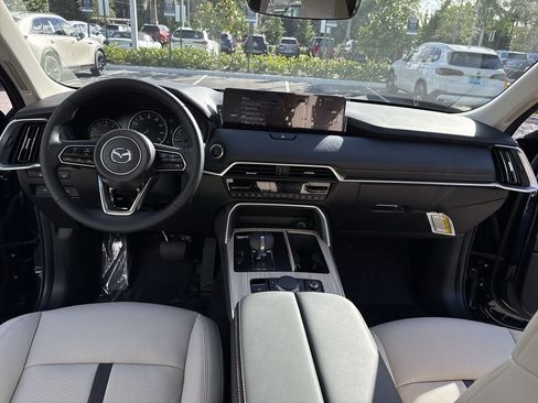 New 2026 MAZDA CX-90 3.3 Turbo w/ Preferred Package AWD/4WD image 36