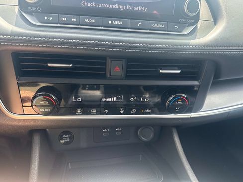 Certified 2024 Nissan Rogue SV AWD/4WD image 24