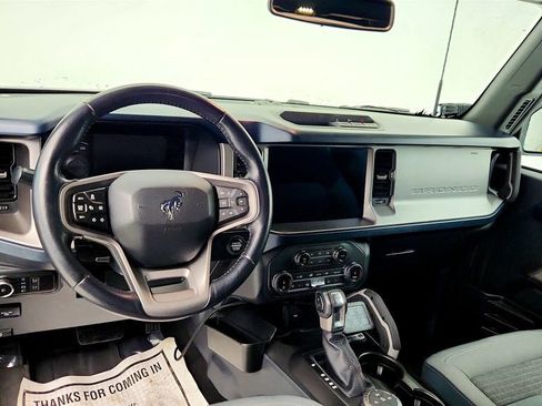 Used 2022 Ford Bronco Outer Banks image 12