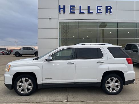 Used 2017 GMC Terrain SLT w/ Open Road Package image 3