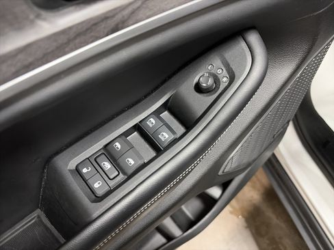 Used 2024 Jeep Grand Cherokee Limited 4xe AWD/4WD image 26