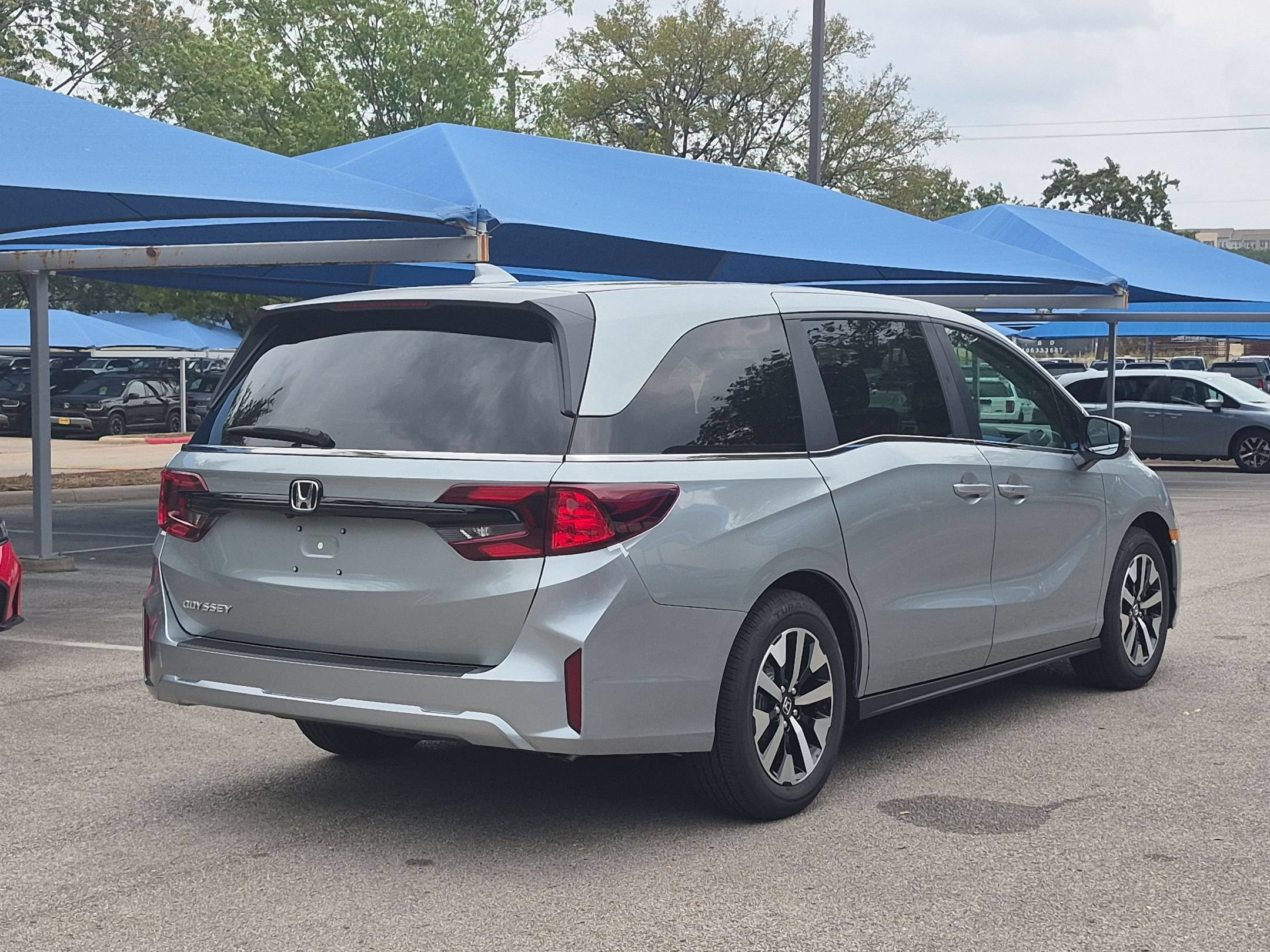 New 2027 Honda Odyssey EX-L image 5