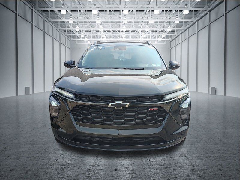 Certified 2024 Chevrolet Trax RS FWD image 3