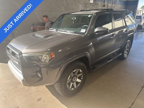Used 2018 Toyota 4Runner TRD Off-Road image 1