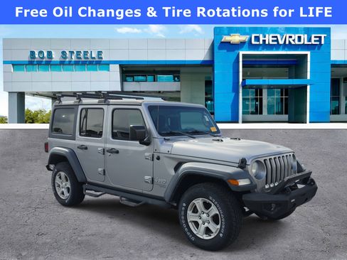 Used 2018 Jeep Wrangler Unlimited Sport AWD/4WD image 1