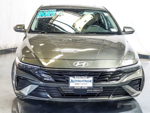 Used 2025 Hyundai Elantra SEL image 7