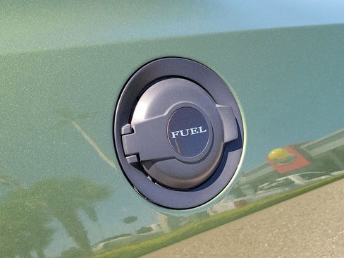 Used 2021 Dodge Challenger SXT w/ Plus Package image 15