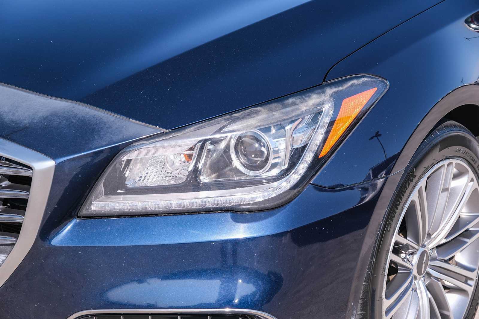 Used 2018 Genesis G80 3.8 RWD image 13
