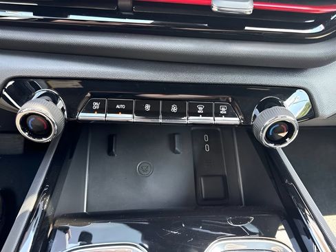 Used 2026 Chevrolet Silverado EV Trail Boss AWD/4WD image 20