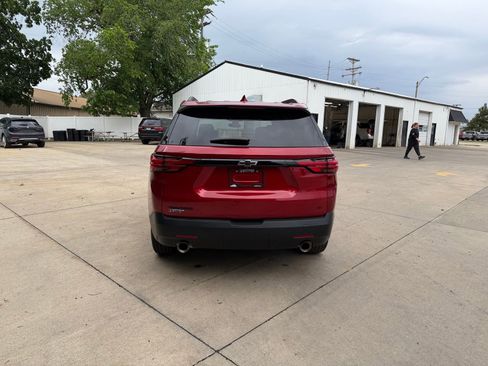 Used 2023 Chevrolet Traverse LT FWD image 30