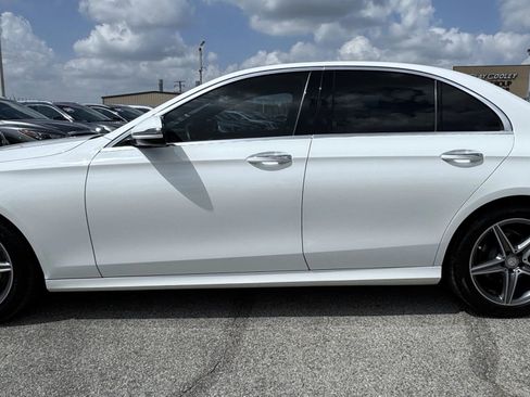 Used 2017 Mercedes-Benz E 300 image 7