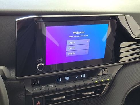 Used 2025 Toyota Camry SE FWD image 28