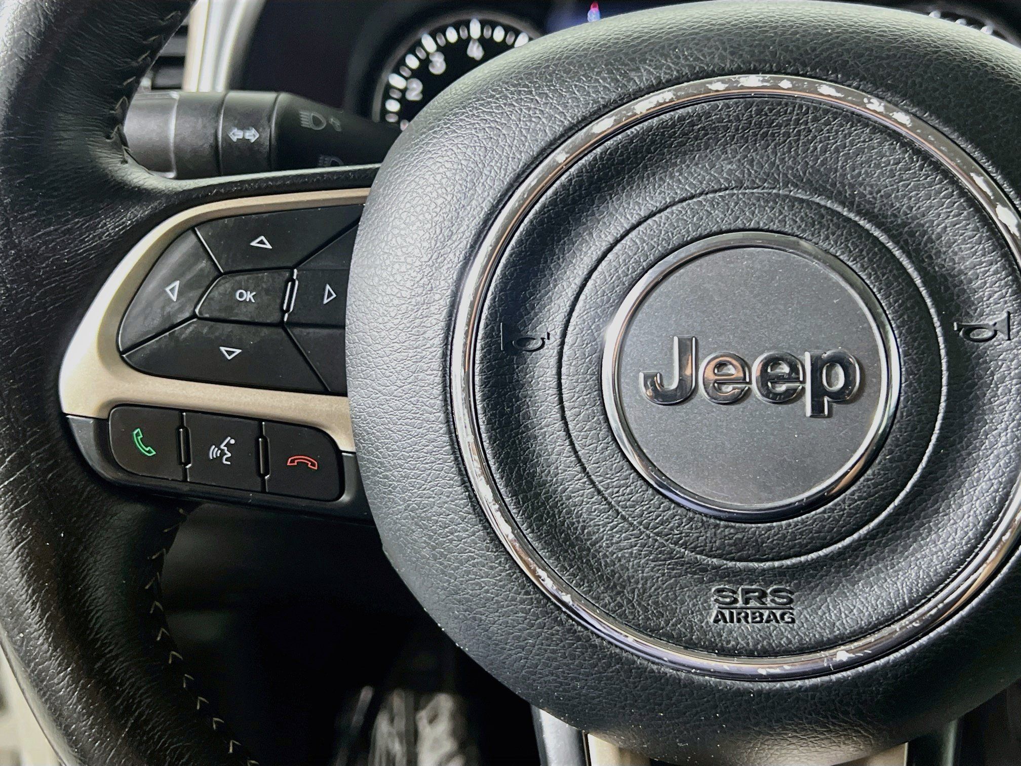 Used 2016 Jeep Renegade Limited FWD image 19