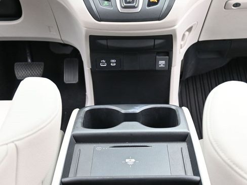 Used 2026 Honda Odyssey EX-L image 17