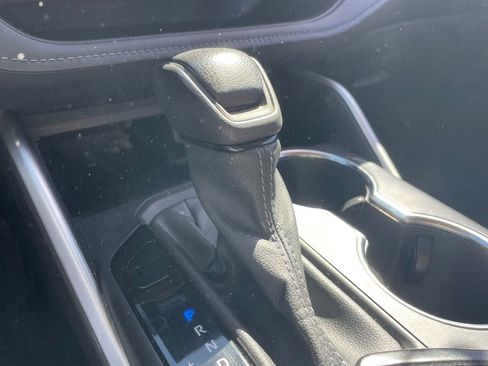 Used 2023 Toyota Highlander L image 6