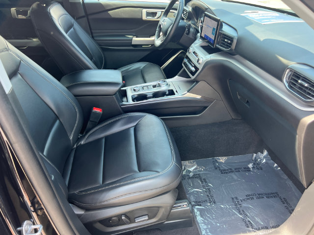 Certified 2024 Ford Explorer XLT AWD/4WD image 16