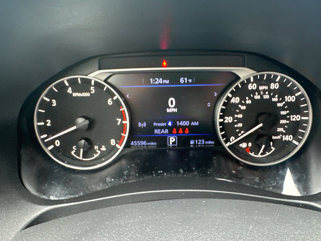 Used 2024 Nissan Altima 2.5 SR FWD image 40