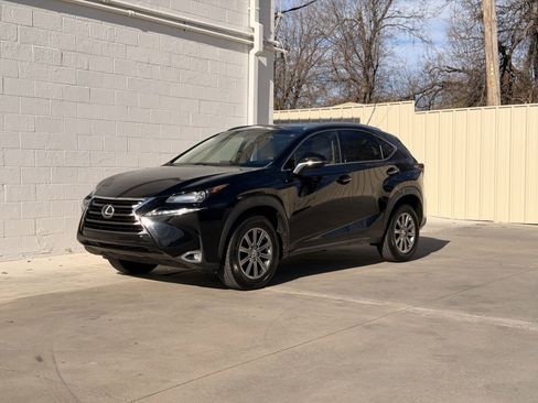 Used 2017 Lexus NX 200t FWD image 4