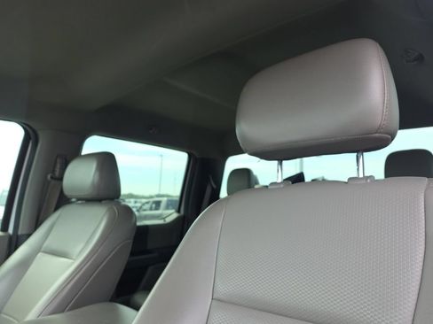 Used 2018 Ford F150 XL w/ Equipment Group 101A Mid AWD/4WD image 9